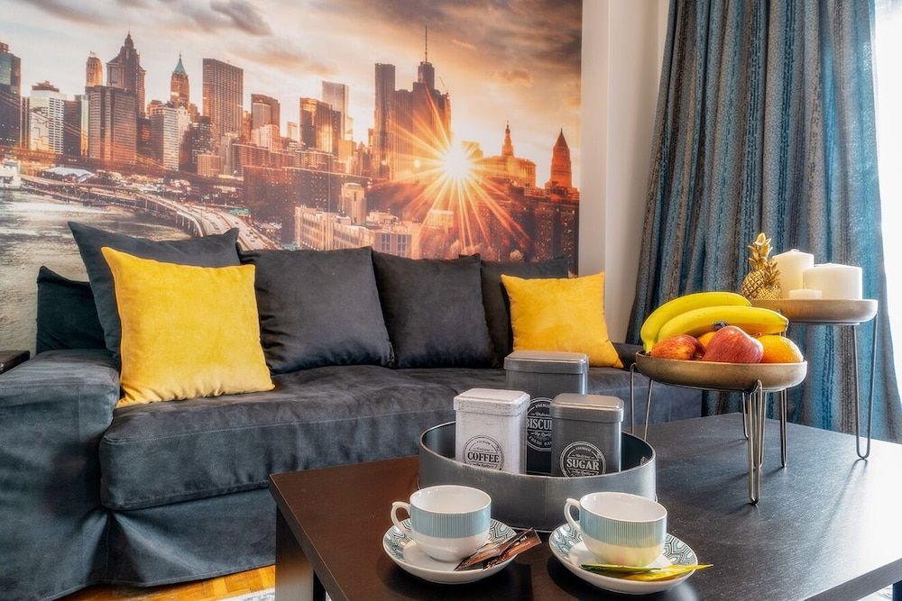 undefined Corona Deluxe Apt Must