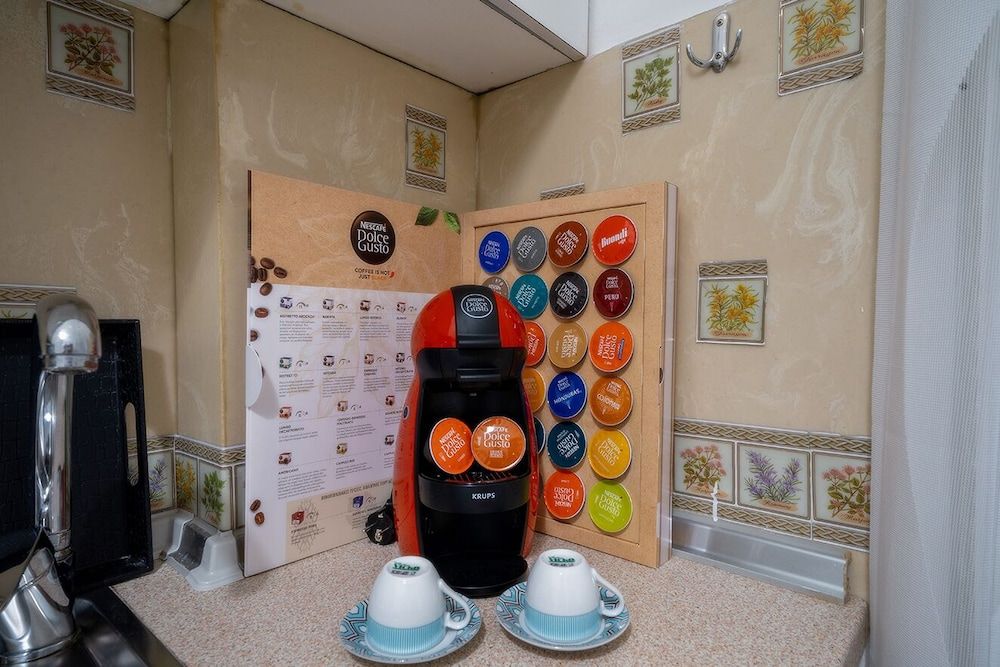 Corona Deluxe Apt Must Deluxe Apartment (Corona) 14