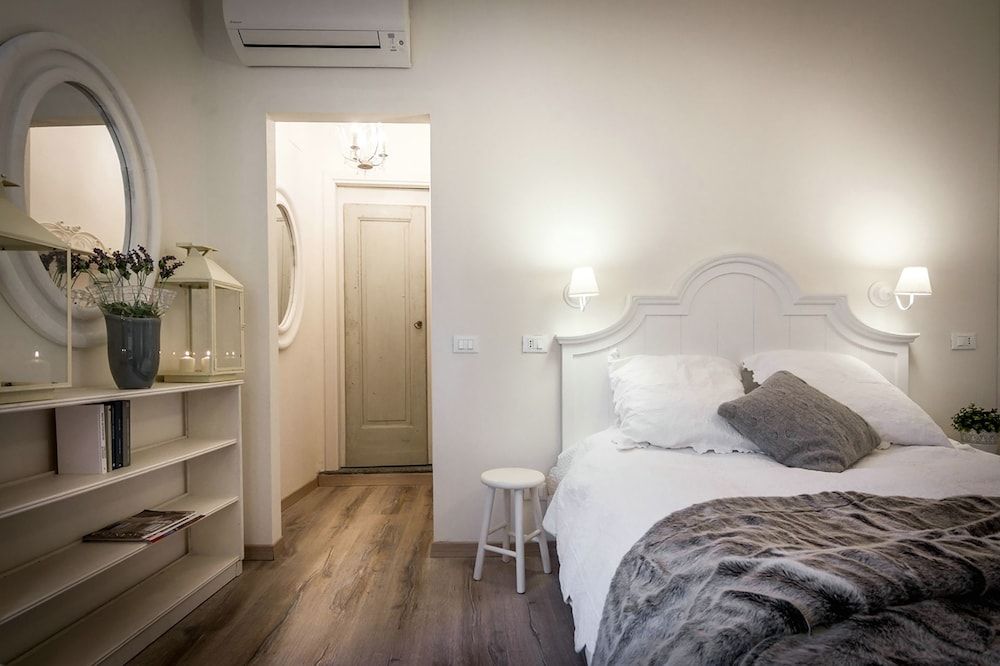 undefined Como Unique View 9