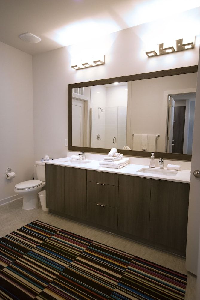 Spectacular Apartments by BCA Furnished Apts Spectacular Suite Luxury 1BR/1BA Apartment 5