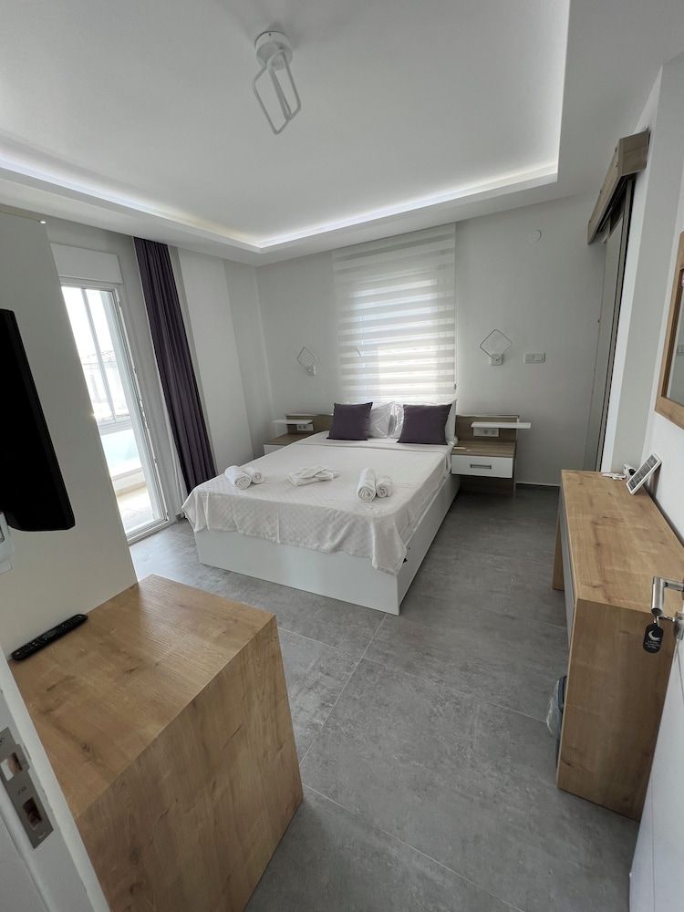 Luna Alacati Standard Double Room 5