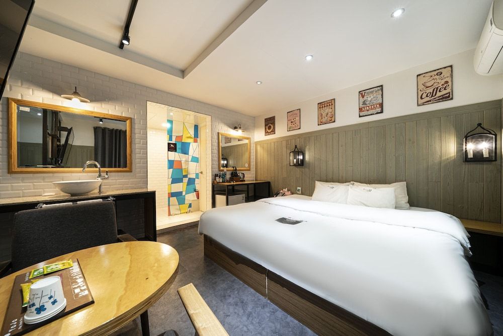 Hotel Yaja Guri Sutaek VIP (Check in time Mon-Thu 6 PM,Fri-Sun 9 PM) 3