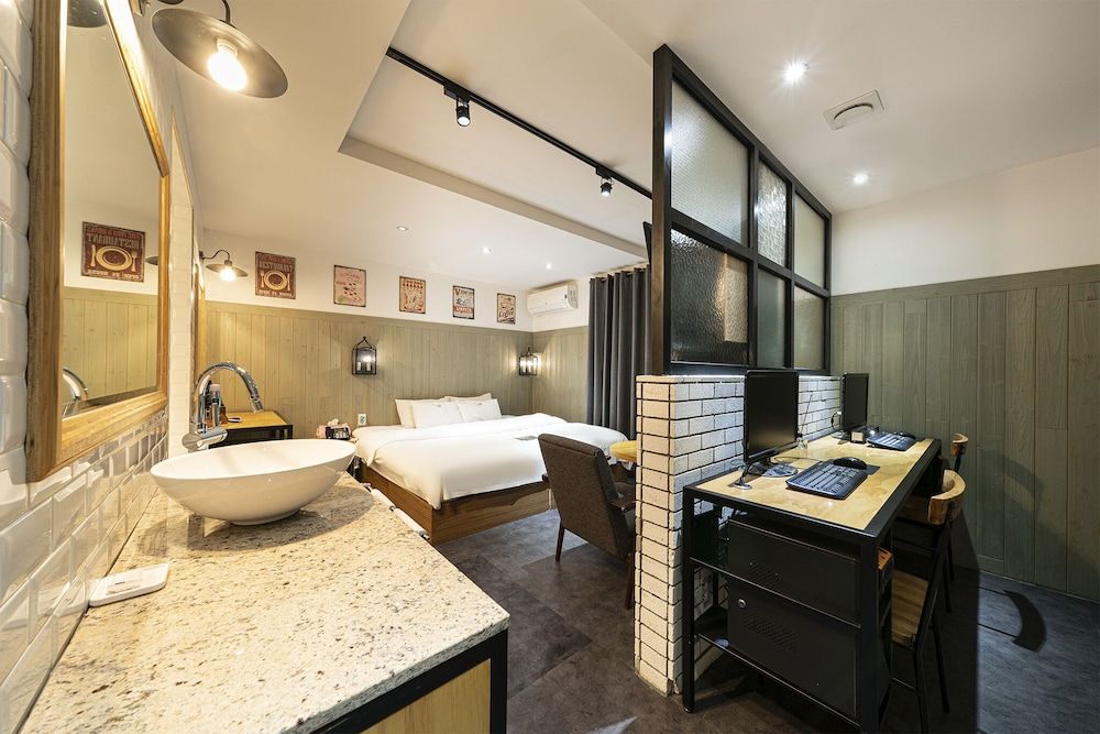 Hotel Yaja Guri Sutaek VIP (Check in time Mon-Thu 6 PM,Fri-Sun 9 PM) 4