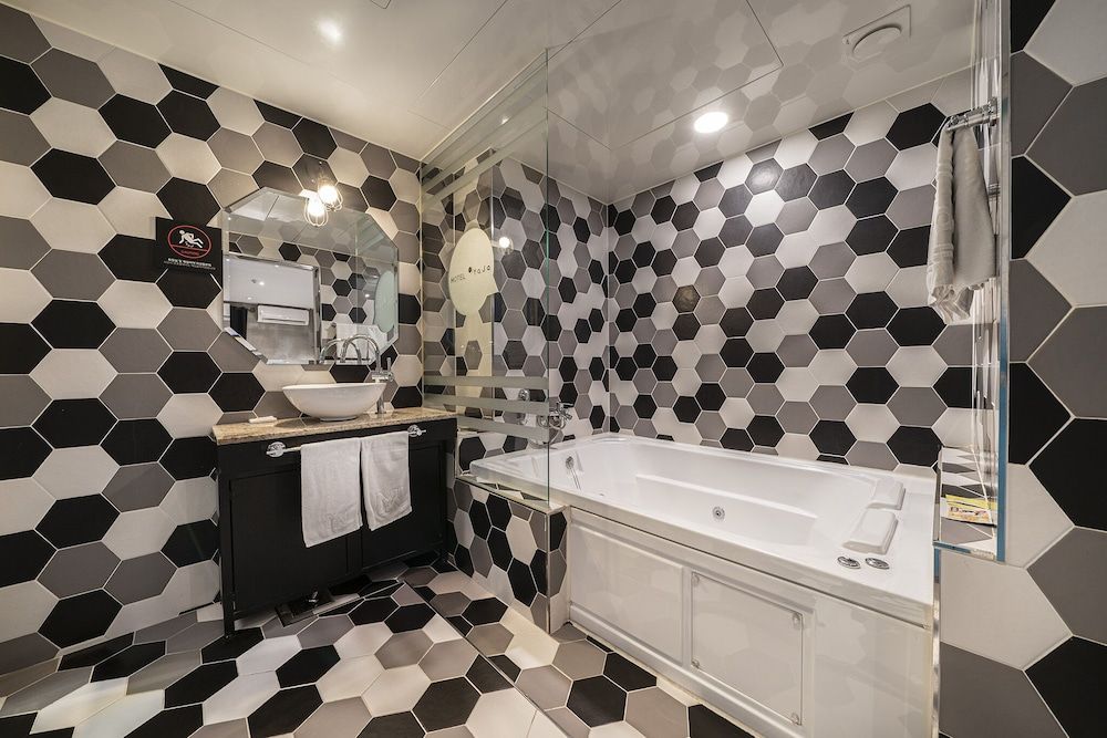 Hotel Yaja Guri Sutaek VIP (Check in time Mon-Thu 6 PM,Fri-Sun 9 PM) 8