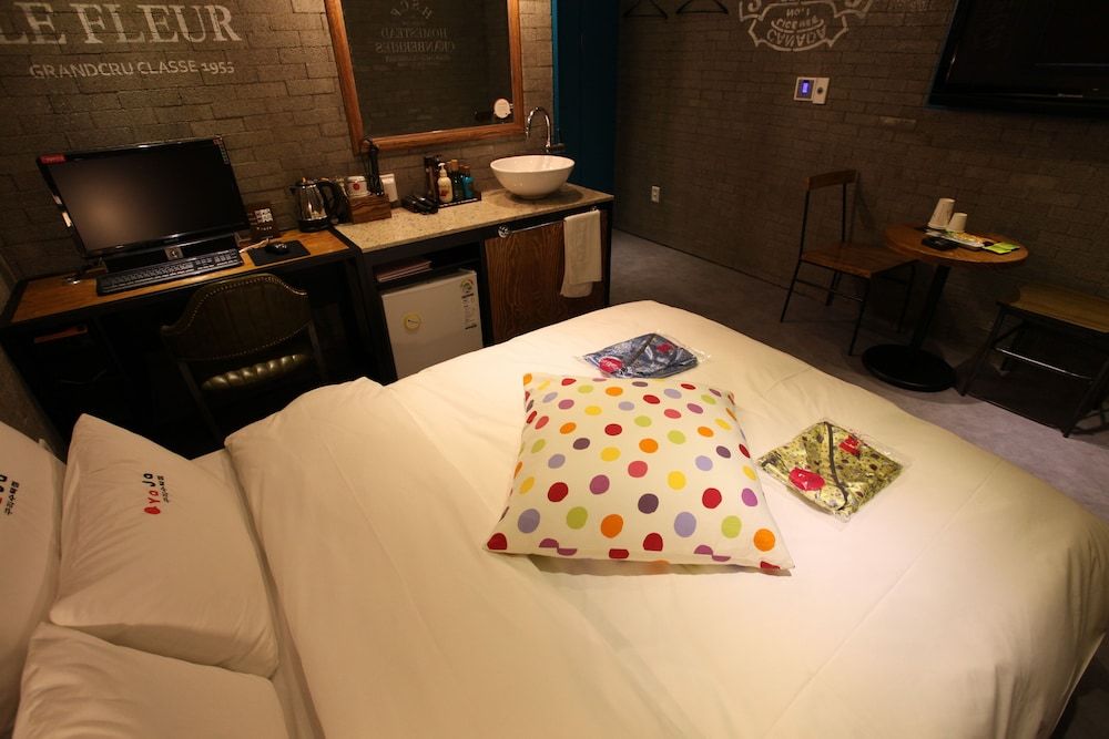 Hotel Yaja Guri Sutaek Standard Room (Check-in: Mon-Thu 6 PM, Fri-Sun 9 PM) 7