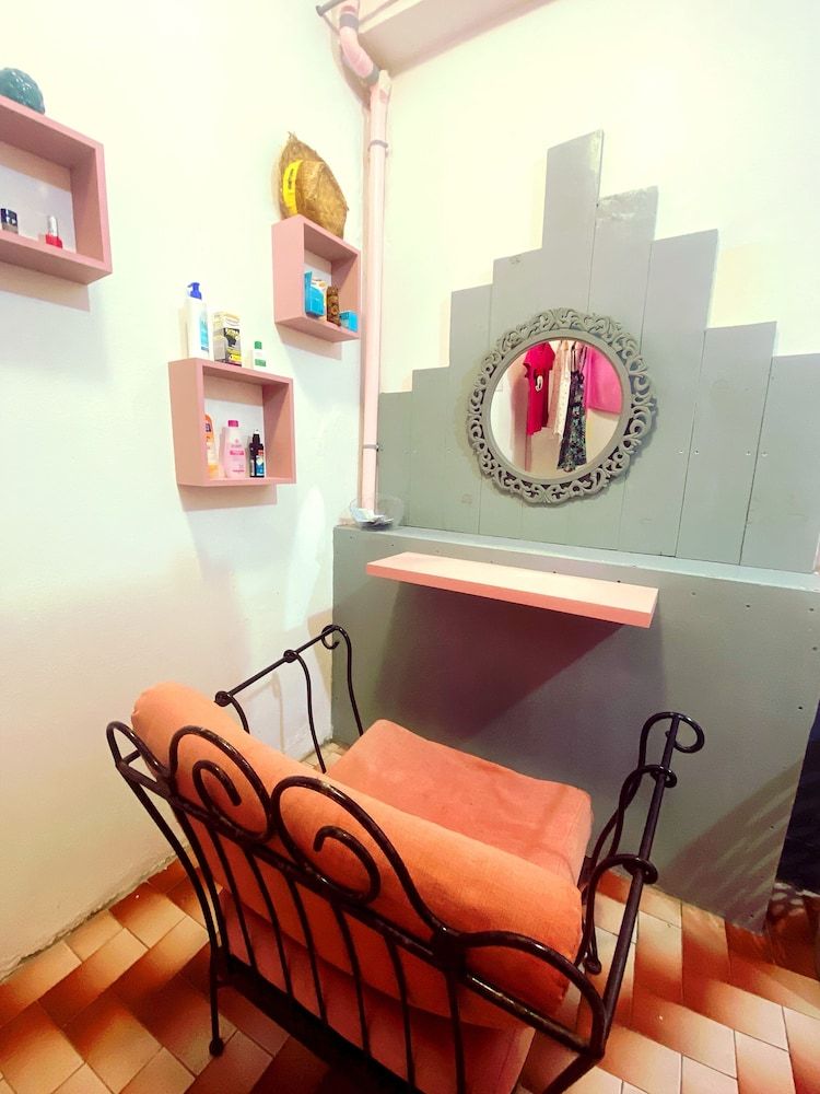 Auberge K-Wan Hostel Design Shared Dormitory 4