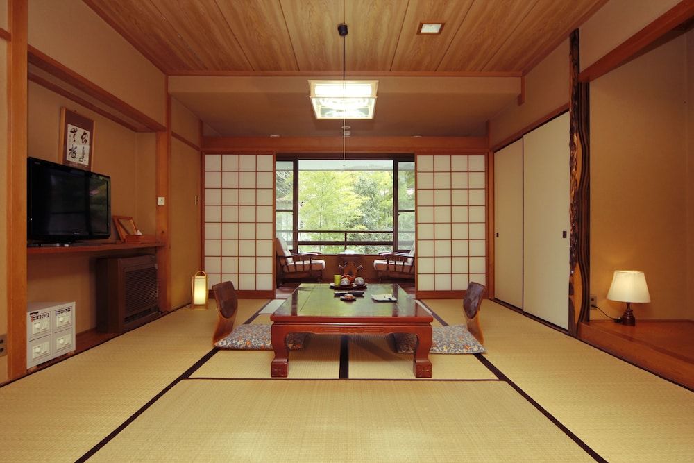 Onsen Ryokan Mitake Japanese Style Room for 2 Guests 3