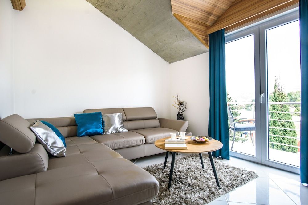 California Apartments III Superior Penthouse, Marina View 18