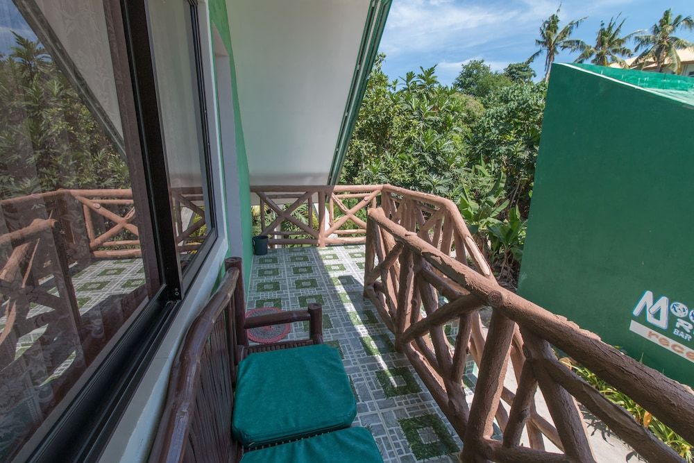 Moonlight Resort Standard Fan Room 11