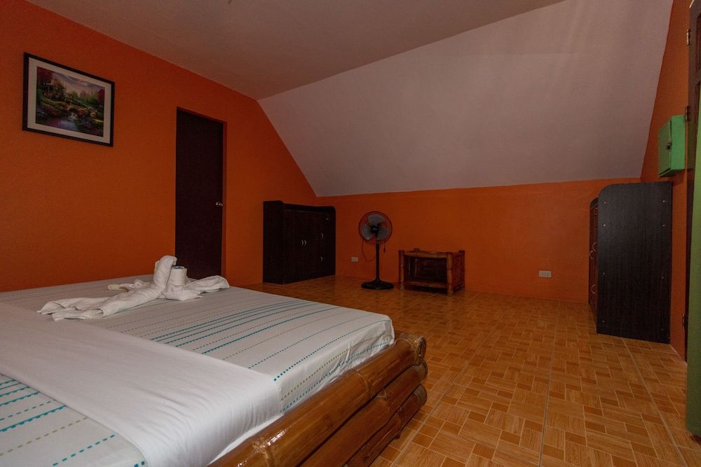 Moonlight Resort Standard Fan Room 2