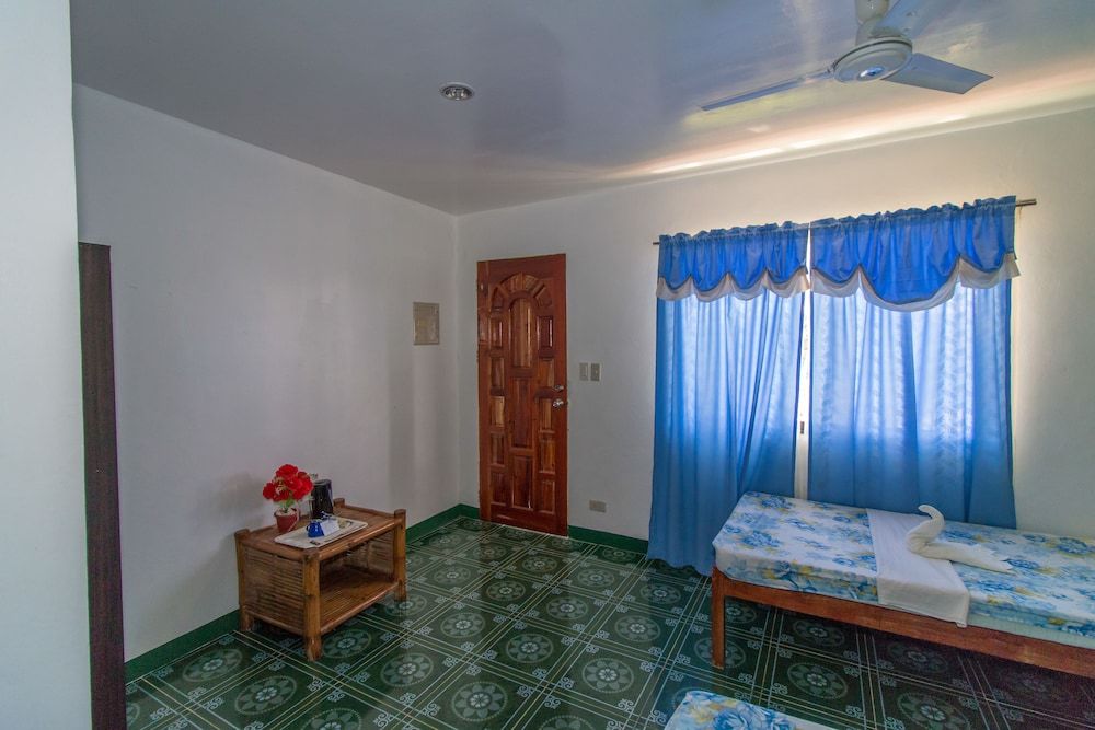 Moonlight Resort Standard Fan Room 19