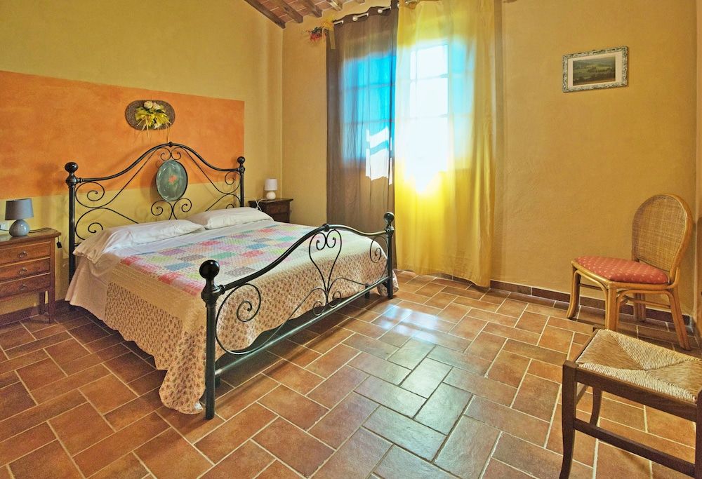 Agriturismo Panieracci Apartment, 4 Bedrooms 2