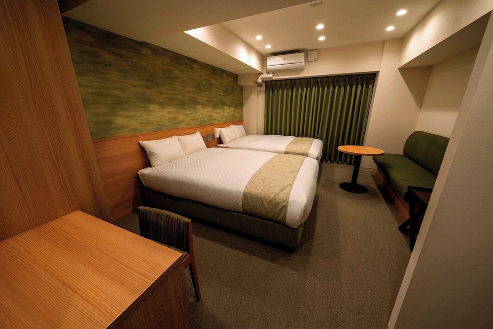 RESI STAY Kyo Ryuvilux Nijo Standard Quad 4