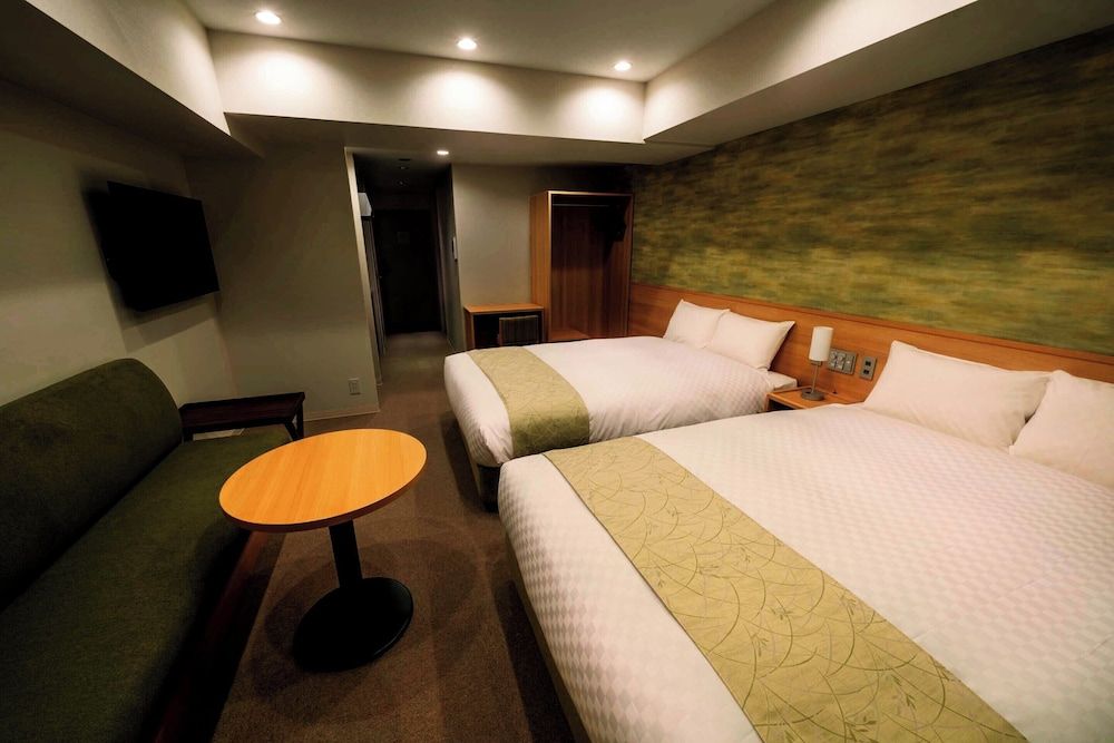 RESI STAY Kyo Ryuvilux Nijo Standard Quad 3