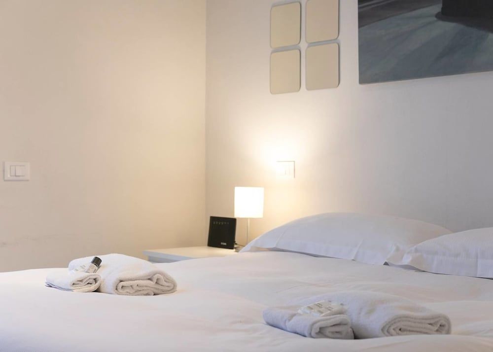 undefined Altido River Center Lodge 7