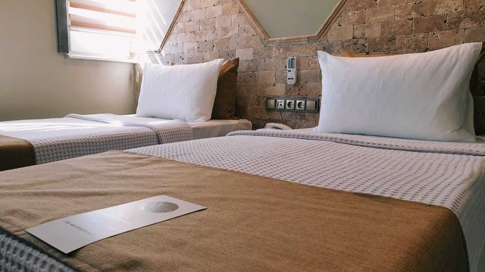 Royal Park Hotel Corlu Deluxe Triple Room 2