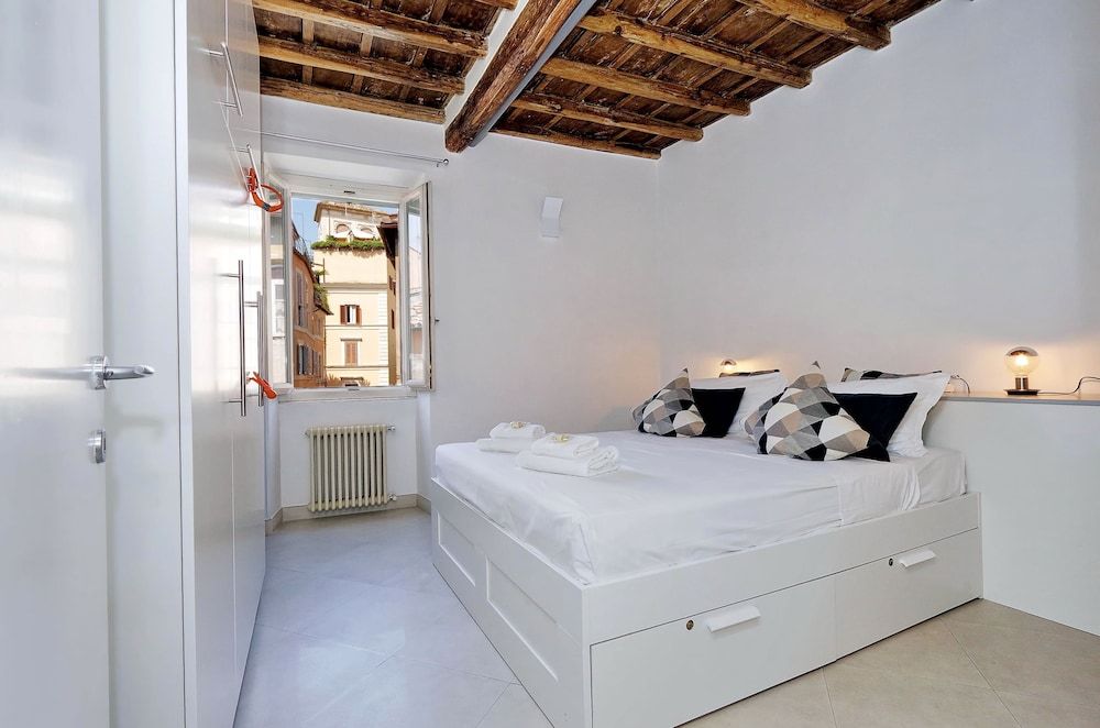 undefined Reginella - WR Apartments