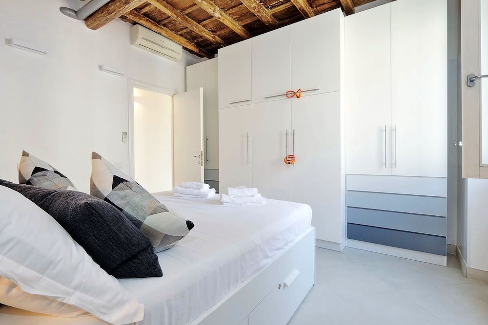 undefined Reginella - WR Apartments 6