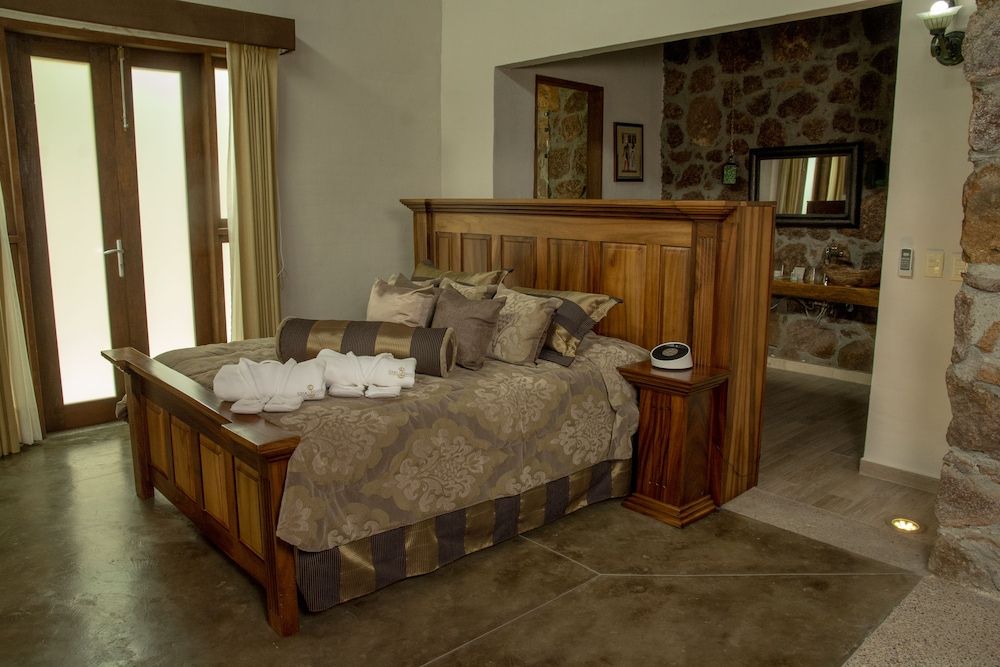 Villa, 1 Queen Bed, Non Smoking, Garden View