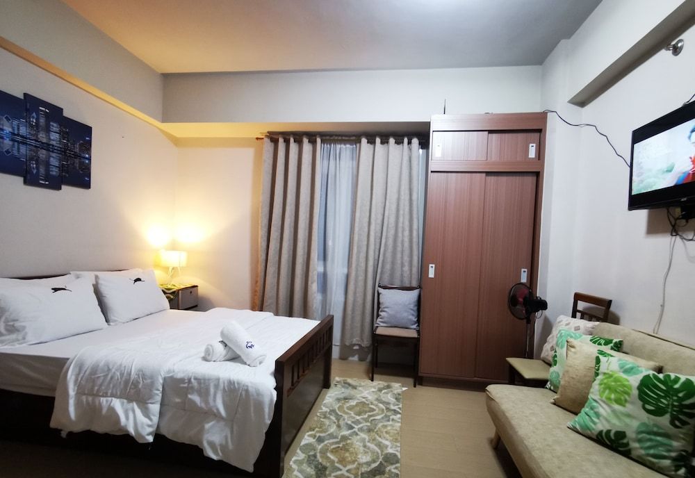 Cecillian Place Condotel Deluxe Condo, 1 Queen Bed, Accessible, Non Smoking 2