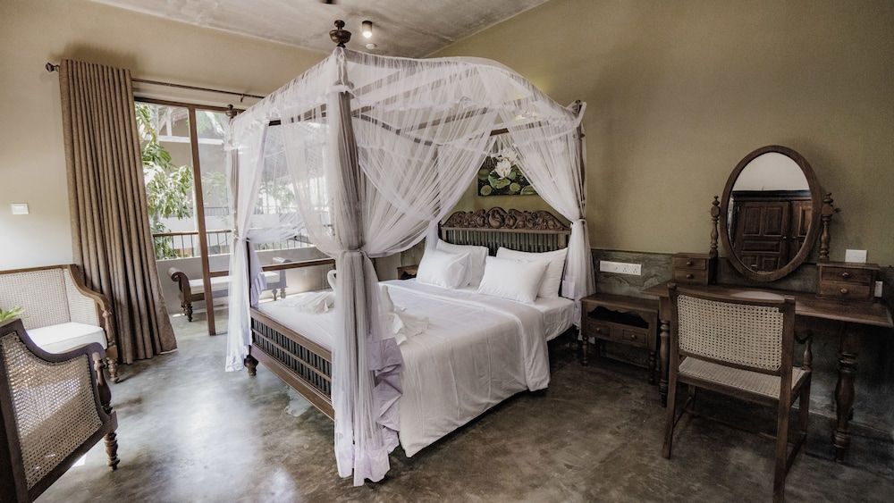 Deluxe Room, Canal View