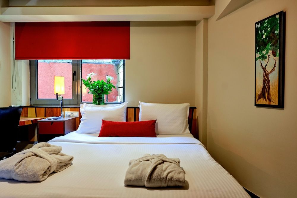 Economy Room