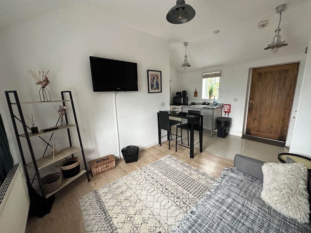 The Bear Inn Cottage 9