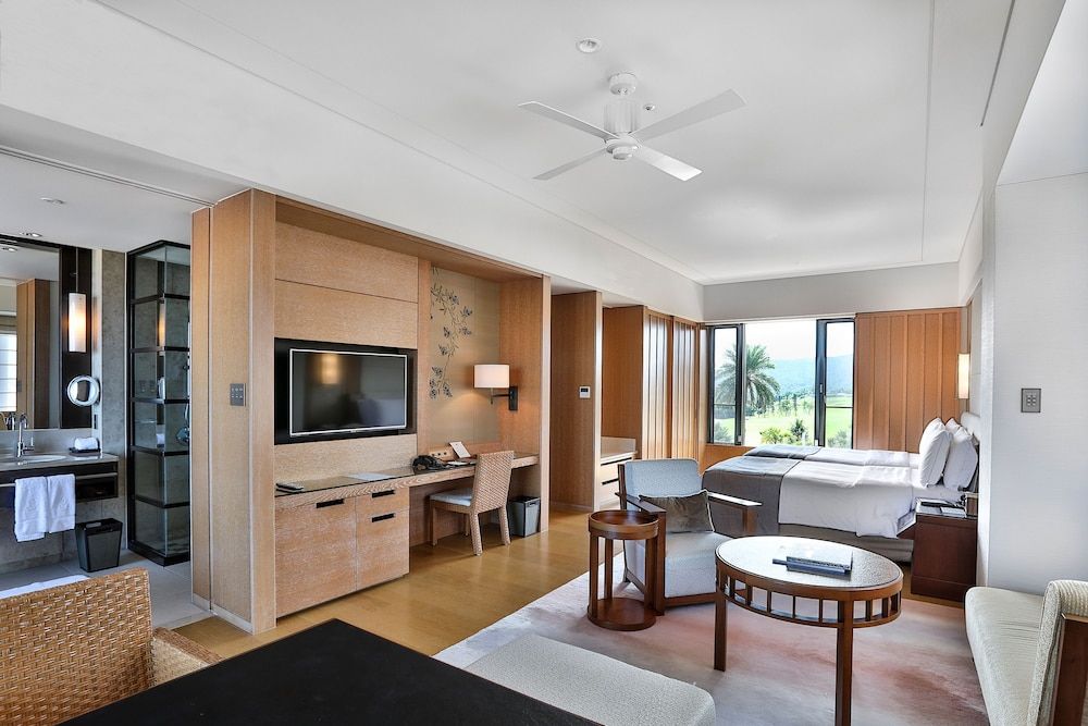 Premier Room, 2 Double Beds, Non Smoking, Balcony