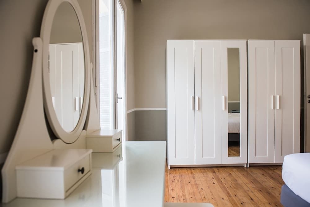 undefined Isabelle Apt by halu! Apartments 6