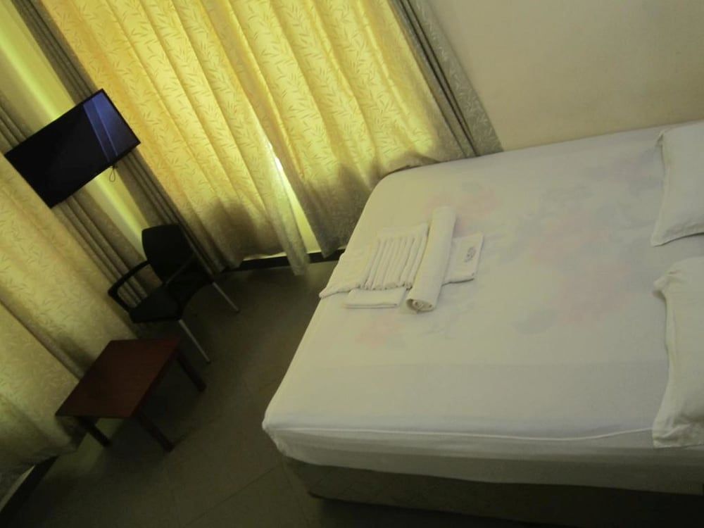 FQ Village Hotel Standard Double Room, 1 Queen Bed, Non Smoking, Courtyard View 3