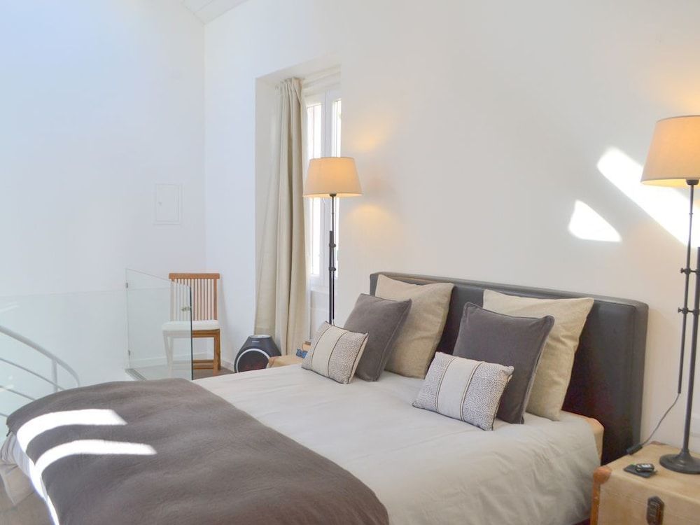 undefined RH Aqueduto Lisbon House 6