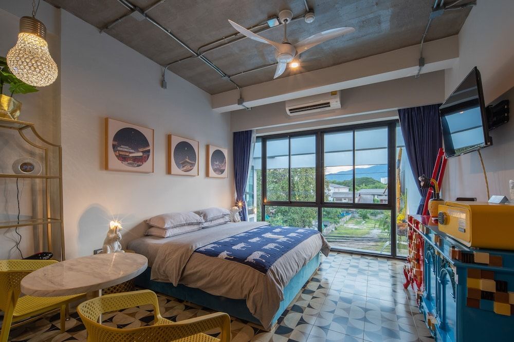 River Art Hotel Superior Room