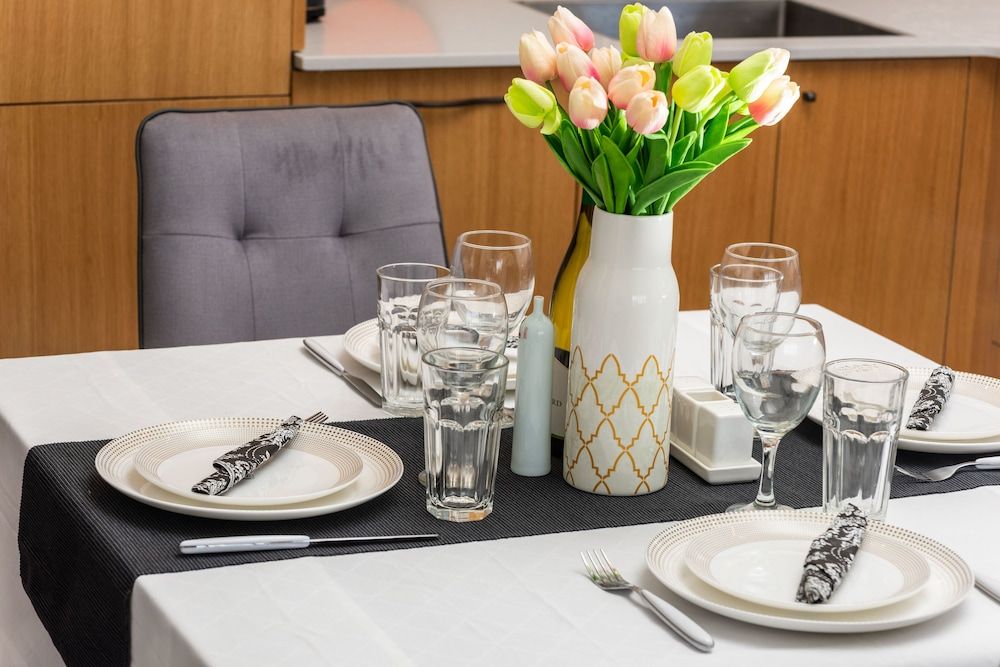 Stylish Apartment with Cozy Vibes by Sea N Rent Apartment, 2 Queen Beds, Non Smoking 14