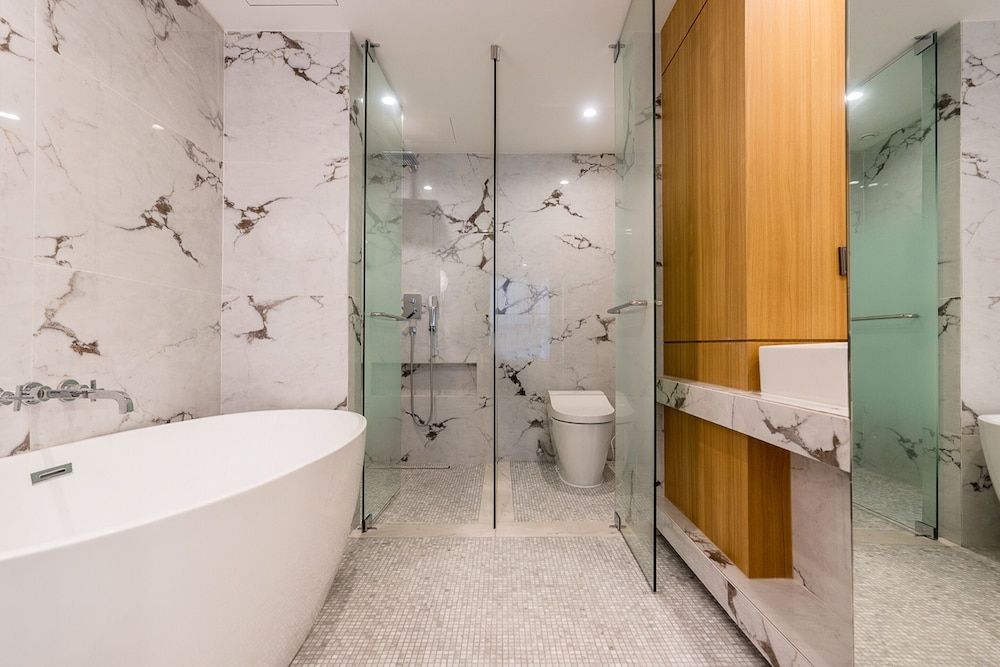 The May Hotel Deluxe Double Room 12