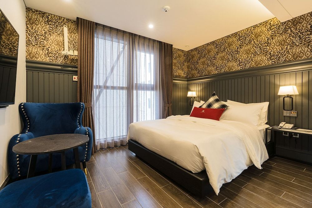 undefined The May Hotel 8