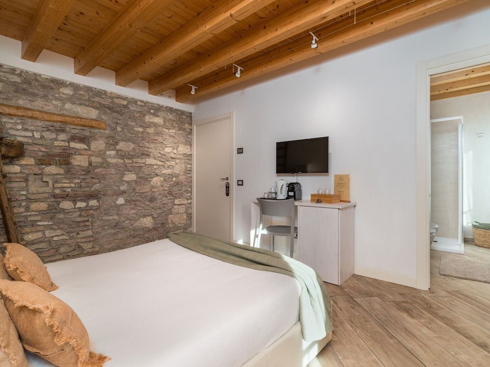 Vista Lago Standard Double Room (L'Ulif) 3