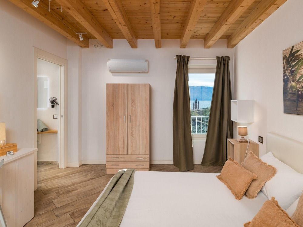 Vista Lago Standard Double Room (L'Ulif) 4