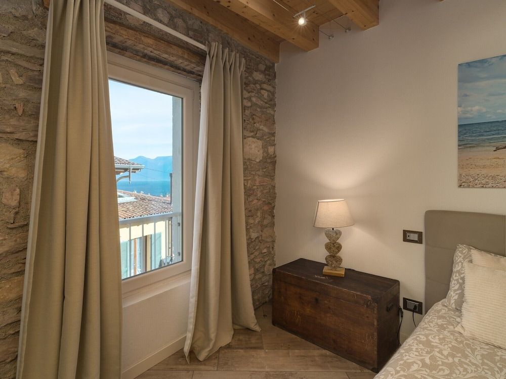 Vista Lago Double Room (Le Bore) 5