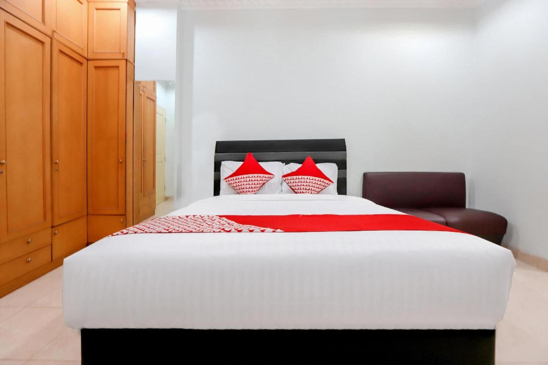 Collection O Mangga Besar Near Lokasari Square Formerly 45 Residence Standard Double Room 6