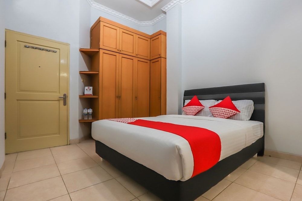 Collection O Mangga Besar Near Lokasari Square Formerly 45 Residence Standard Double Room