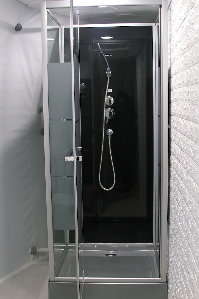 Brooch Boutique Hotel Glamping Ball on Roof top 5