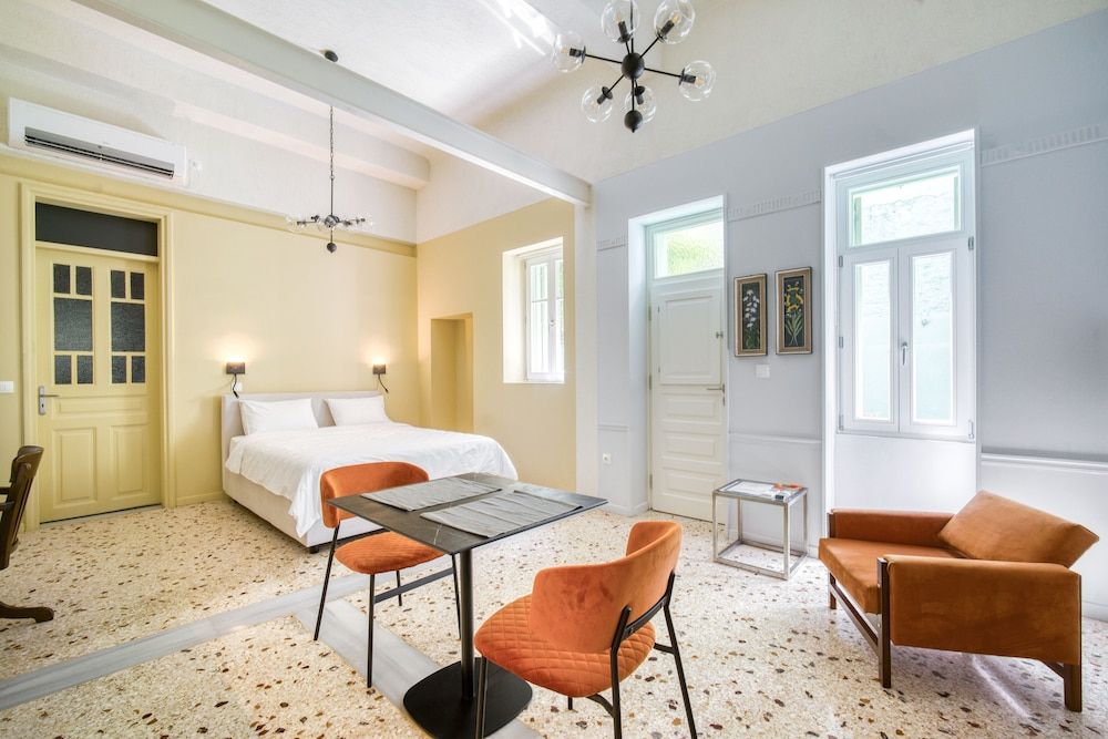 Keramos Athens Signature Studio Suite 4