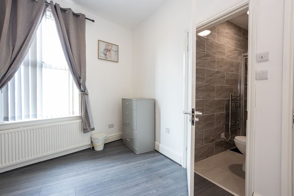 TCO Luxury House Deluxe Double Room, Ensuite (Street View 2) 6