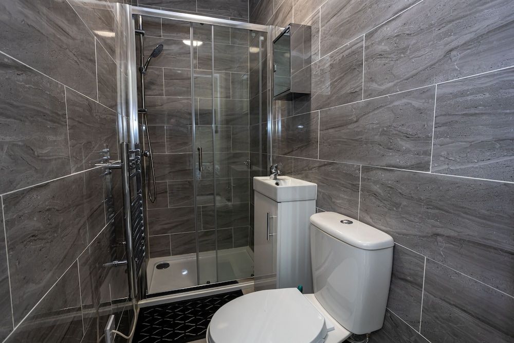 TCO Luxury House Deluxe Double Room, Ensuite (Street View 2) 5