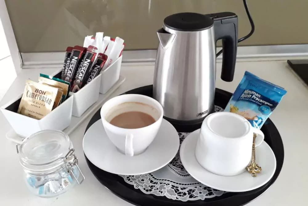 Airport Hotel Entebbe Luxury Studio, City View 6