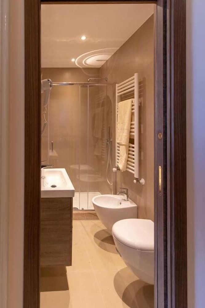 Teatro sullo Stretto Panoramic Quadruple Room, Sea View 2