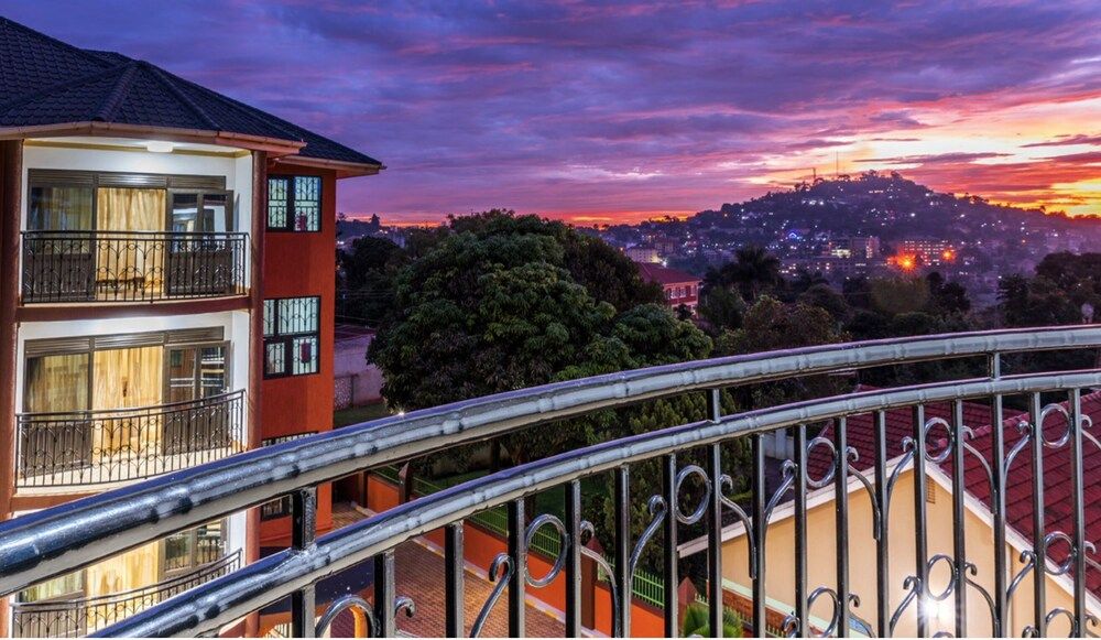 Apartment, 3 Bedrooms, Balcony, City View