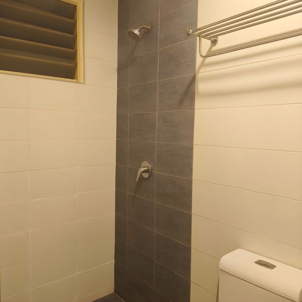 Leo Express Hotel Deluxe Twin Room (Without Window) 7