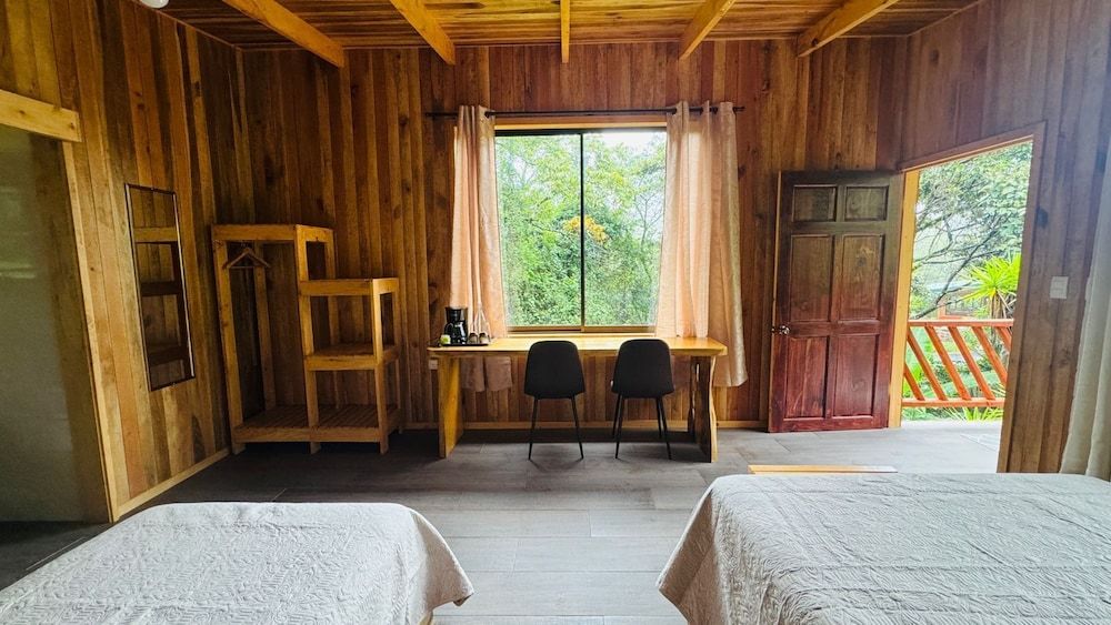 Toucanet Lodge Standard Triple Room 15