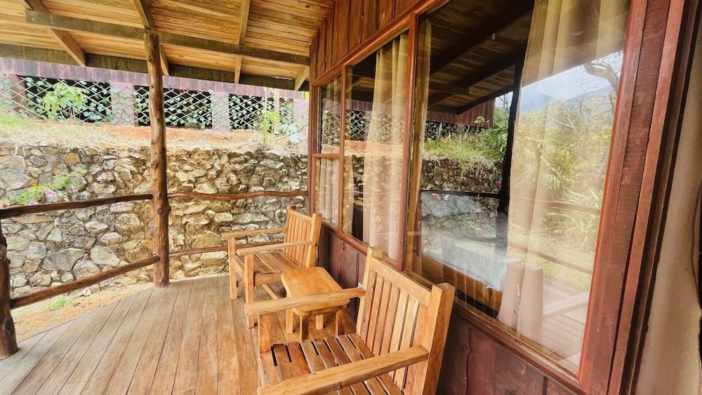 Toucanet Lodge Standard Triple Room 11